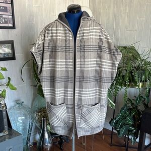 Plaid Hooded Cape Jacket - Gray/White